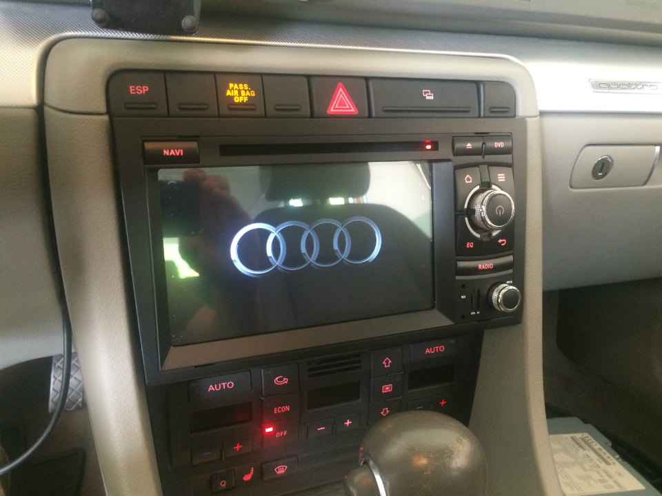 Audi A4 B7 Rns-E Installation